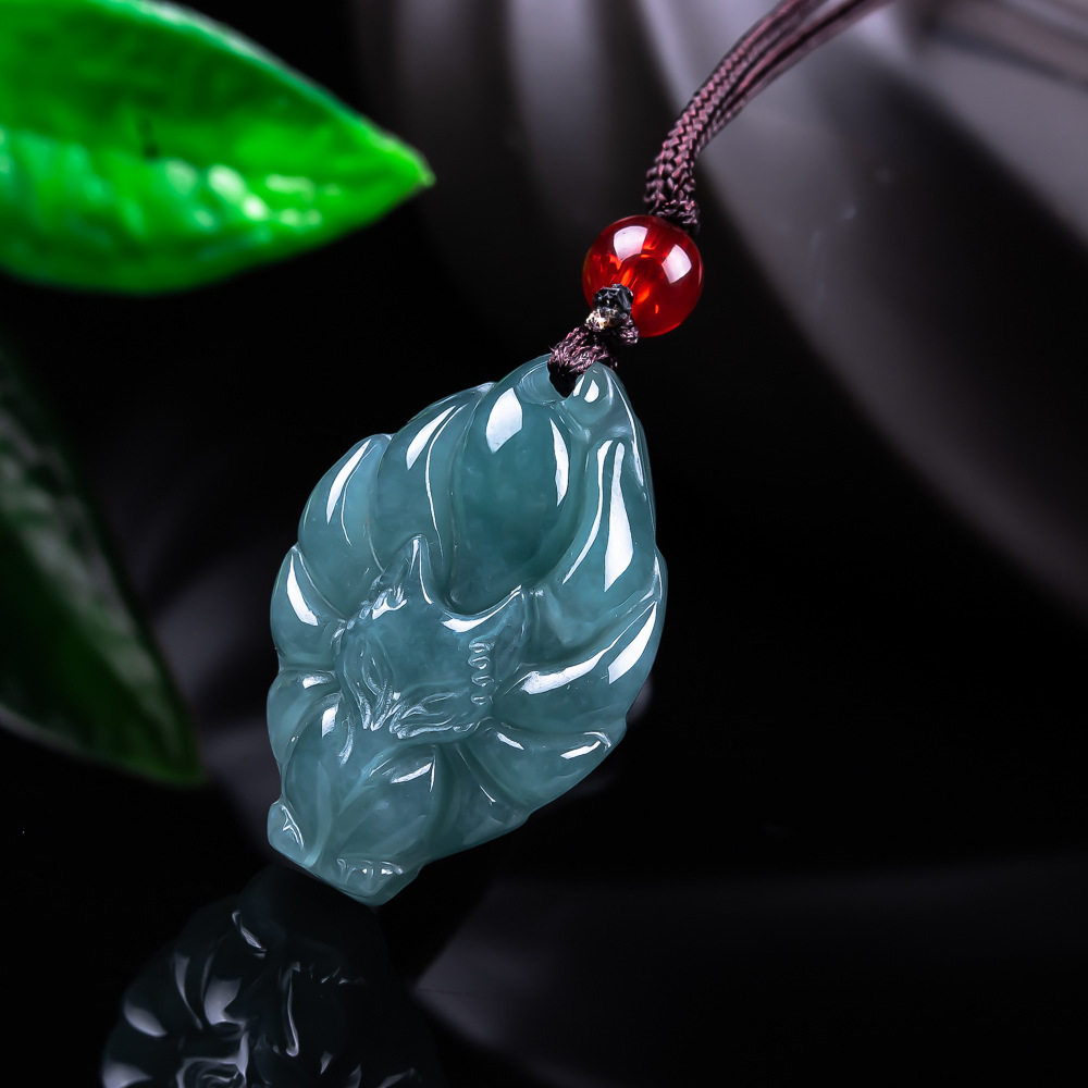 Vintage Collector - Collier pendentif renard en jadéite birmane